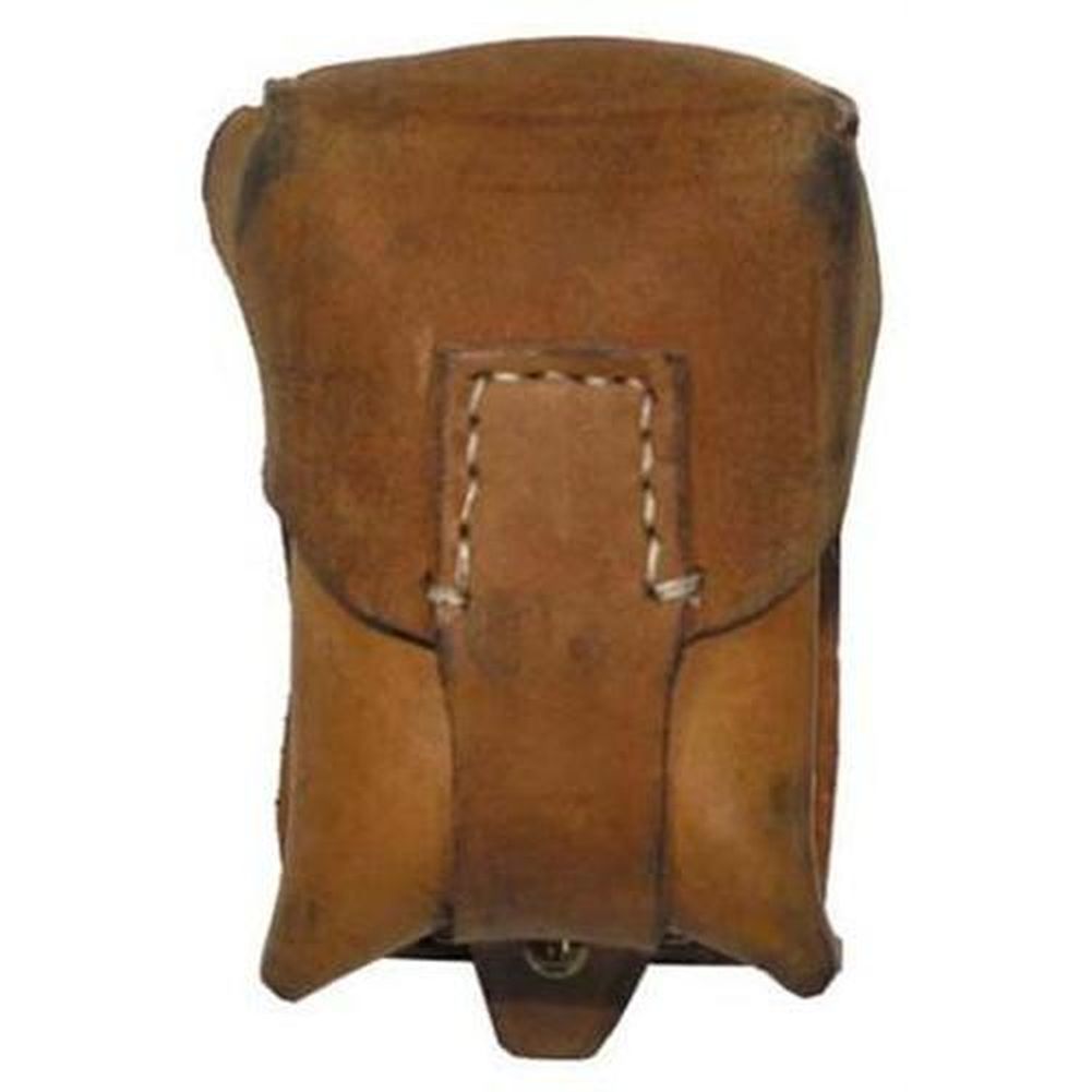 Ledertasche klein mit Messingverschluss Gürtelbefestigung