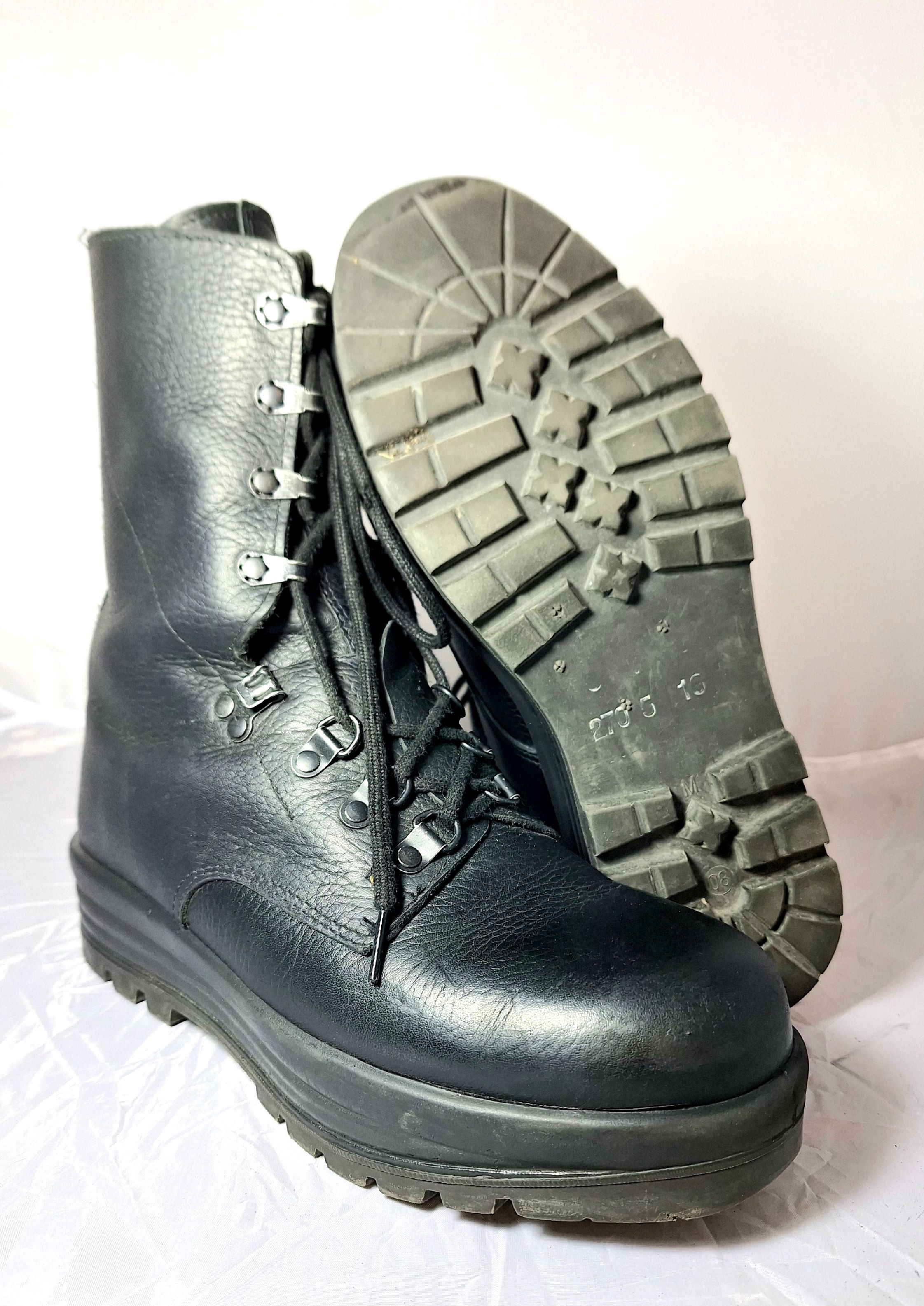 ~1 Kampfstiefel Schweizer Armee MINERVA Gr. 41 Stiefel Herren Leder